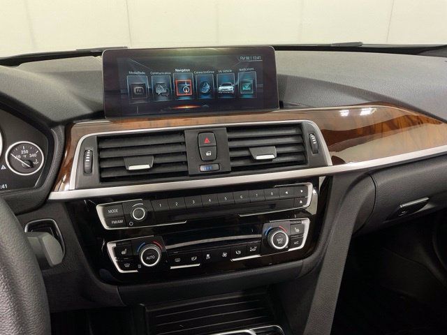 Used 2017 BMW 330i xDrive Sedan AWD/4WD image 21