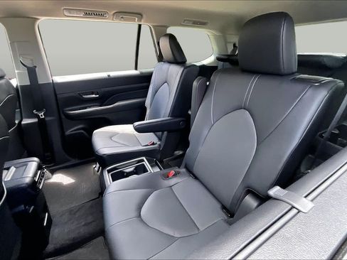 Used 2026 Toyota Grand Highlander FWD image 20