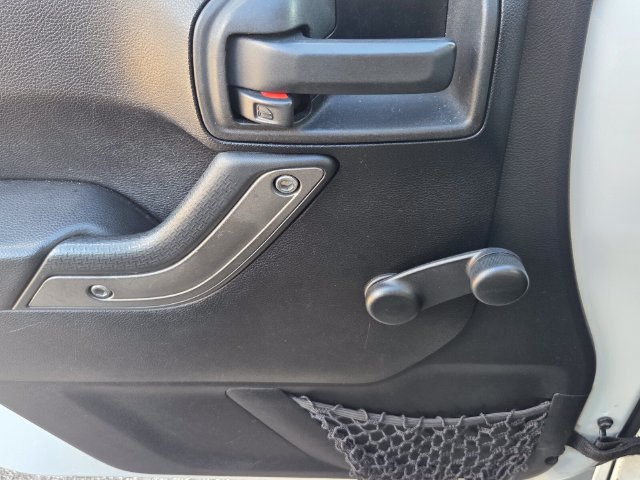Used 2012 Jeep Wrangler Sport AWD/4WD image 6