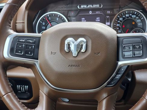 Used 2022 RAM 2500 Laramie AWD/4WD image 17