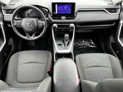 Used 2024 Toyota RAV4 XLE image 9