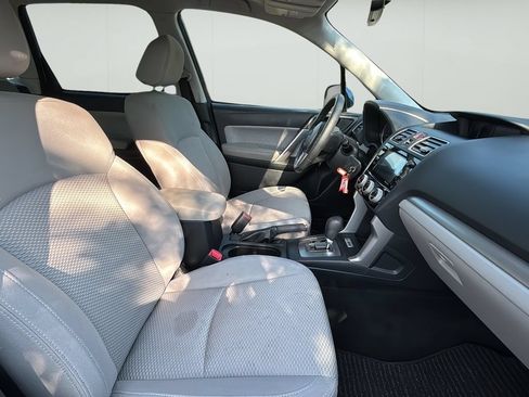 Used 2018 Subaru Forester 2.5i Premium AWD/4WD image 41