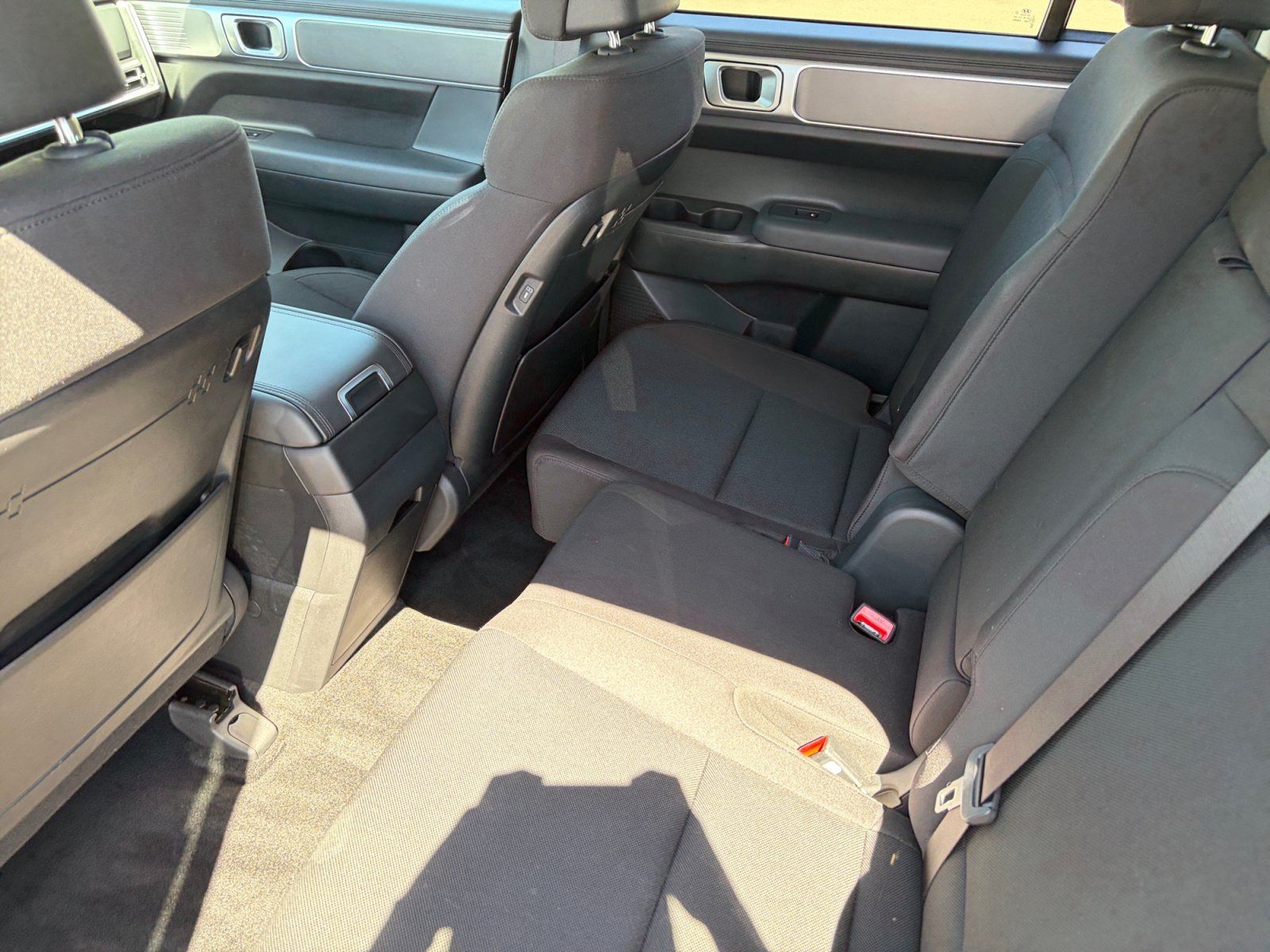 Certified 2025 Hyundai Santa Fe SE AWD/4WD image 17