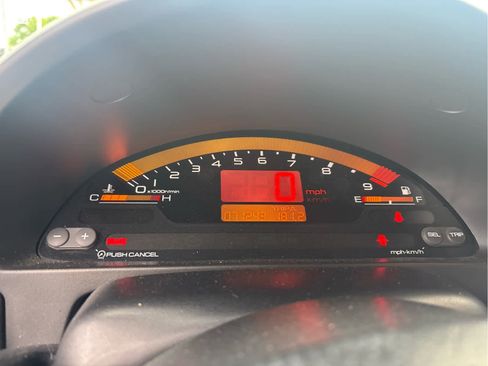 Used 2000 Honda S2000 image 7