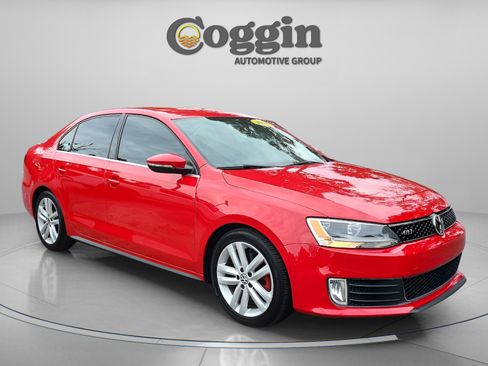 Used 2012 Volkswagen Jetta GLI image 9