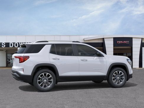 New 2026 GMC Terrain Elevation w/ Elevation Premium Package FWD image 5
