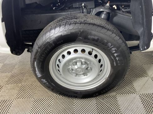 Used 2025 Toyota Tacoma SR image 10