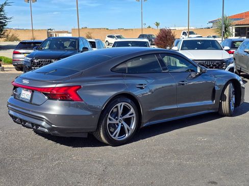 Used 2023 Audi e-tron GT Prestige w/ Prestige Package image 4