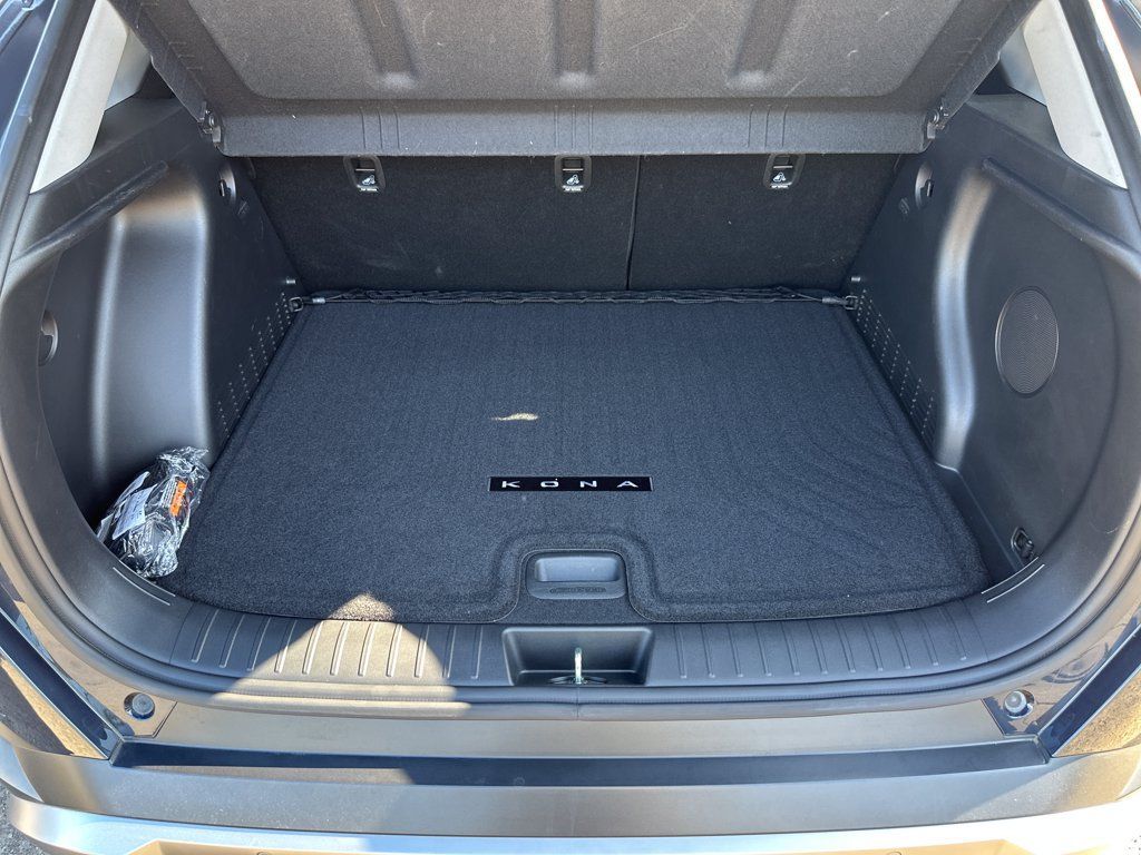 Certified 2024 Hyundai Kona Limited AWD/4WD image 17