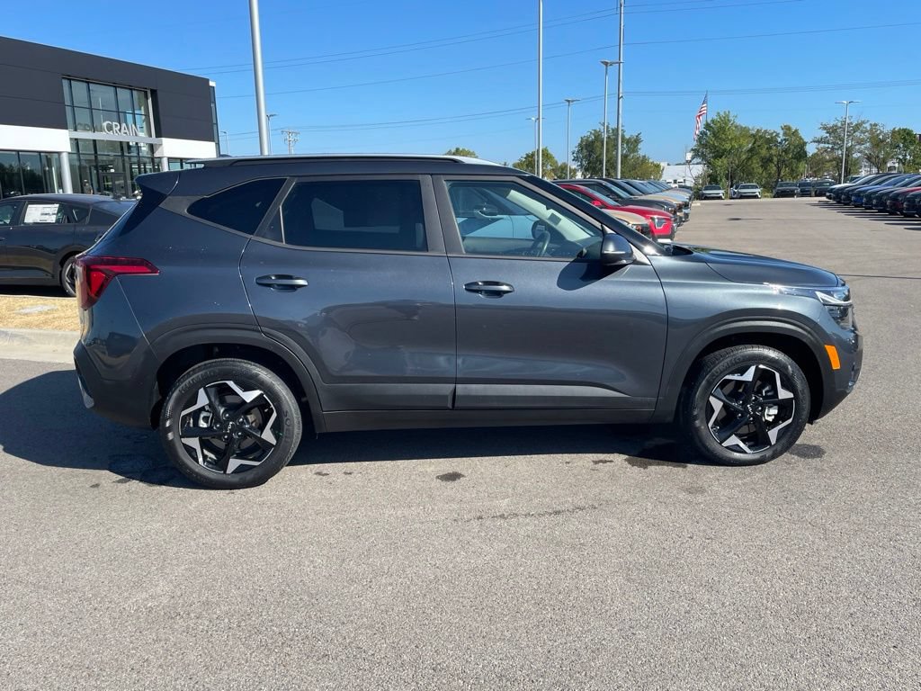 Certified 2025 Kia Seltos S AWD/4WD image 8