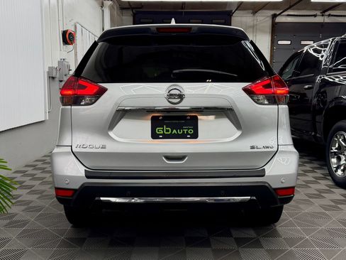 Used 2019 Nissan Rogue SL image 3