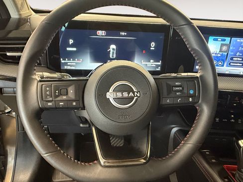 Used 2026 Nissan Kicks SR FWD image 15
