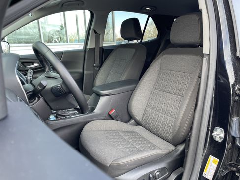 Used 2024 Chevrolet Equinox LT image 16