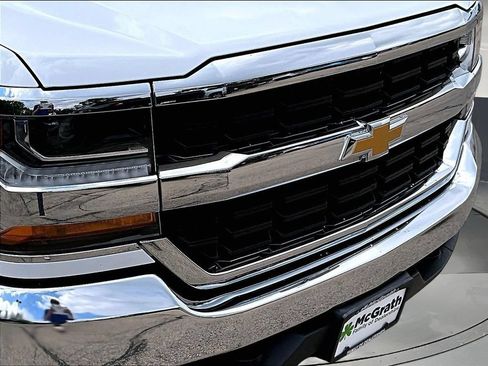 Used 2019 Chevrolet Silverado 1500 LT AWD/4WD image 32