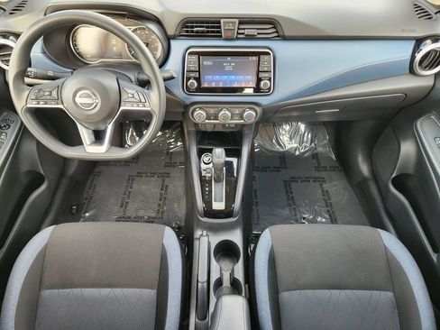 Used 2025 Nissan Versa SV FWD image 25