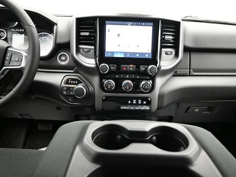 New 2026 RAM 1500 Big Horn AWD/4WD image 18