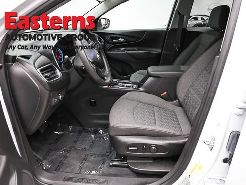 Used 2022 Chevrolet Equinox LT AWD/4WD image 13