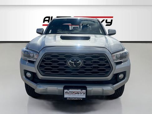 Used 2022 Toyota Tacoma TRD Off-Road w/ Technology Package AWD/4WD image 2