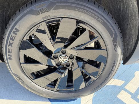 New 2026 Volkswagen Atlas SE image 30