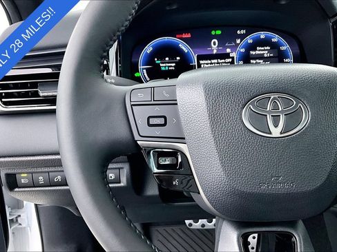 Used 2026 Toyota Camry XSE FWD image 23