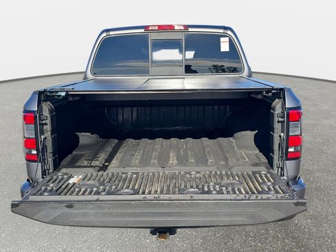 Used 2022 Nissan Frontier SV image 12