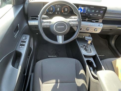 New 2026 Hyundai Kona SE image 11