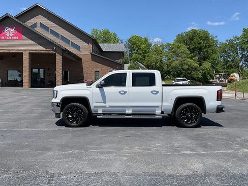 Used 2017 GMC Sierra 1500 SLT AWD/4WD image 2