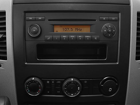 Used 2013 Mercedes-Benz Sprinter 2500 image 9