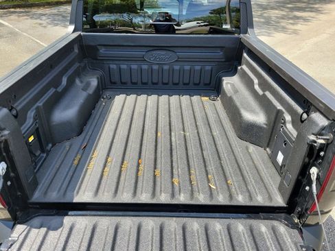 Used 2024 Ford Maverick Lariat image 9