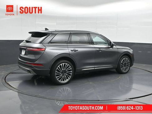 Used 2021 Lincoln Corsair Reserve w/ Elements Package AWD/4WD image 2