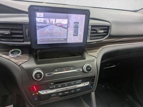 Used 2020 Ford Explorer Limited image 20