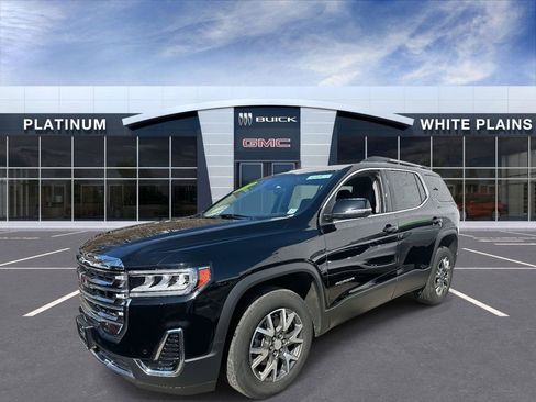 Used 2023 GMC Acadia SLE w/ Driver Convenience Package image 7