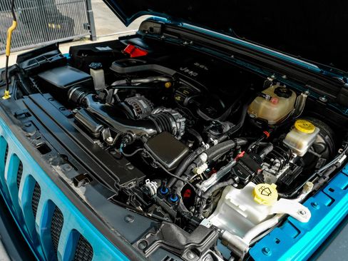 Used 2019 Jeep Wrangler Sport AWD/4WD image 45