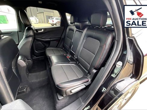 Used 2023 Ford Escape ST-Line image 25