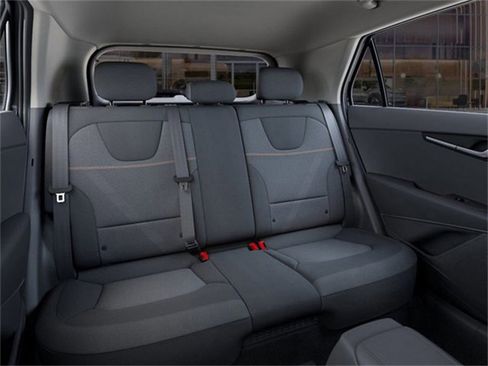 Certified 2025 Kia Niro LX image 16