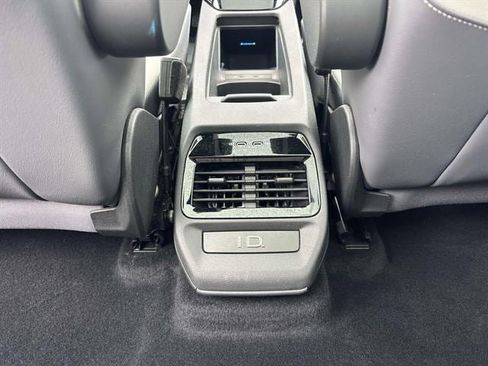 Used 2021 Volkswagen ID.4 Pro S image 12