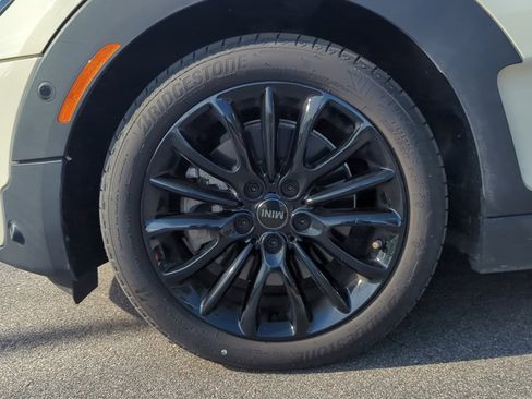 Certified 2023 MINI Cooper Clubman S image 27