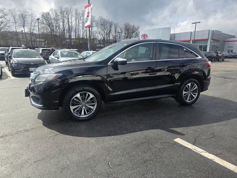 Used 2018 Acura RDX AWD w/ Advance Package image 3
