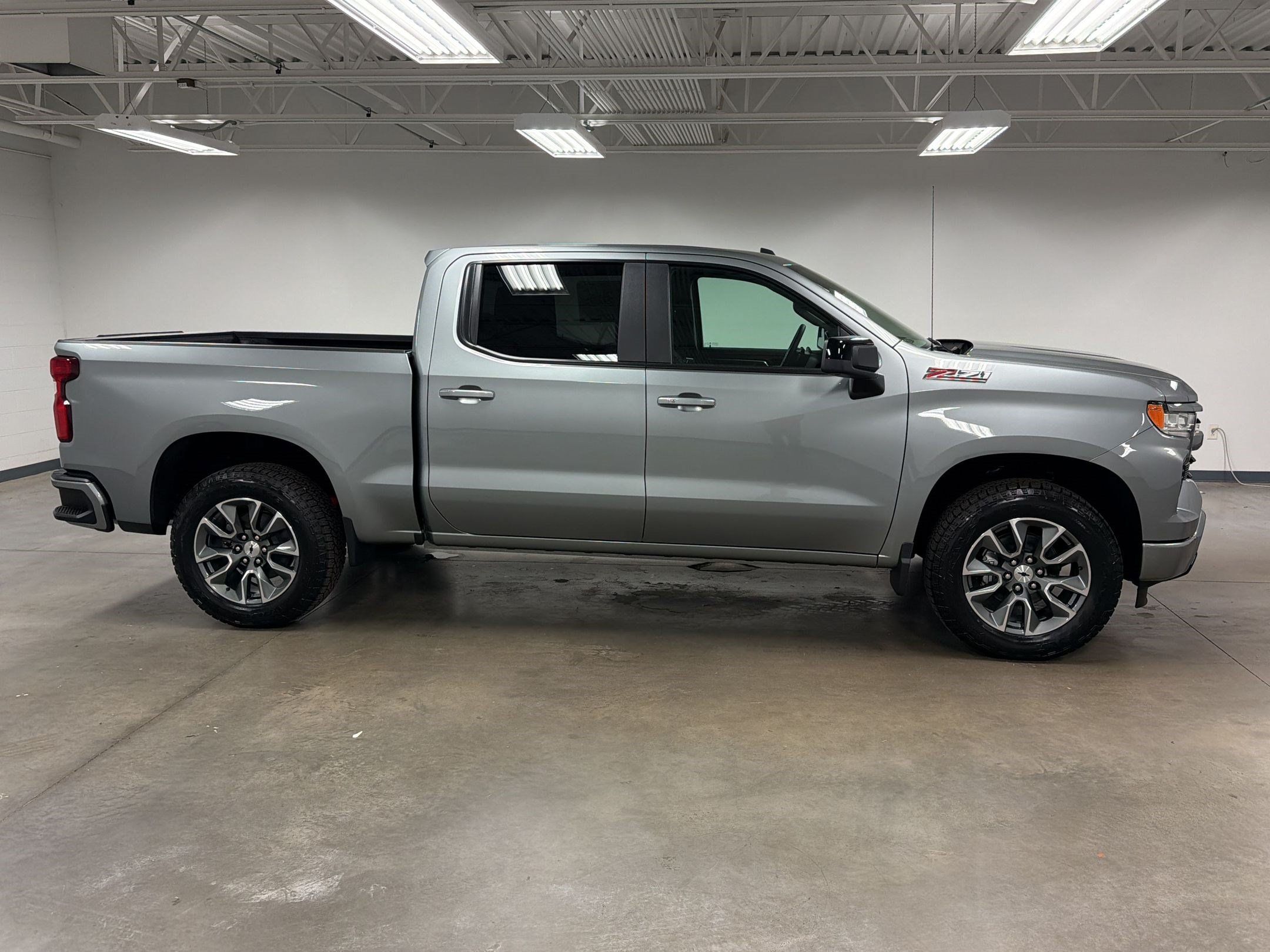 New 2026 Chevrolet Silverado 1500 RST AWD/4WD image 7