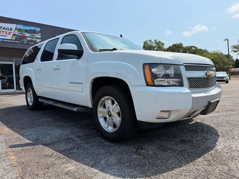 Used 2013 Chevrolet Suburban LT w/ Suspension Package, Off-Road AWD/4WD image 9