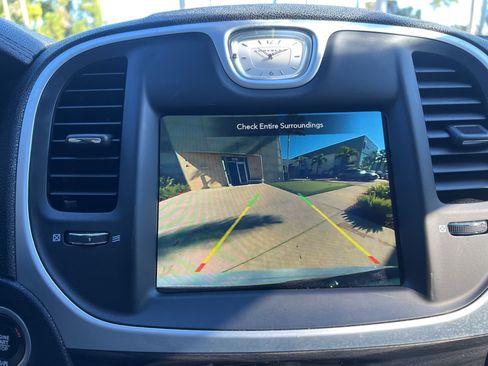 Used 2022 Chrysler 300 Touring L w/ Popular Equipment Group image 20