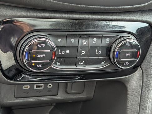 Used 2023 Buick Encore GX Essence w/ Experience Buick Package AWD/4WD image 26