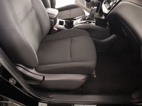 Used 2021 Nissan Rogue Sport S image 12