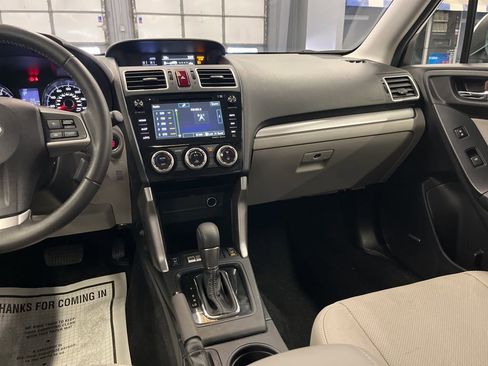 Used 2016 Subaru Forester 2.5i Touring w/ Eyesight & Navigation System image 23