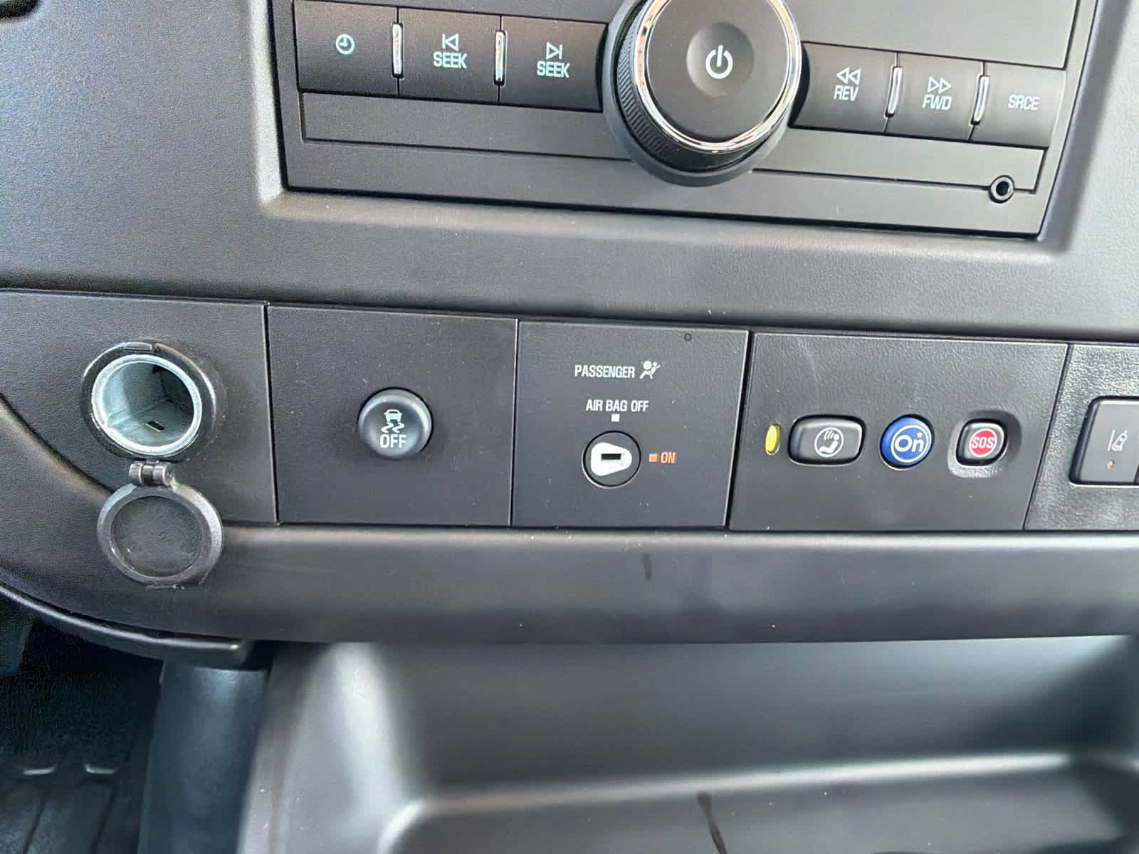 New 2025 Chevrolet Express 3500 w/ Driver Convenience Package RWD image 27