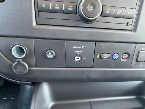 New 2025 Chevrolet Express 3500 w/ Driver Convenience Package RWD image 27