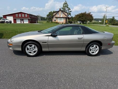 Used 1999 Chevrolet Camaro Z28 w/ Preferred Equipment Group 2 RWD image 2