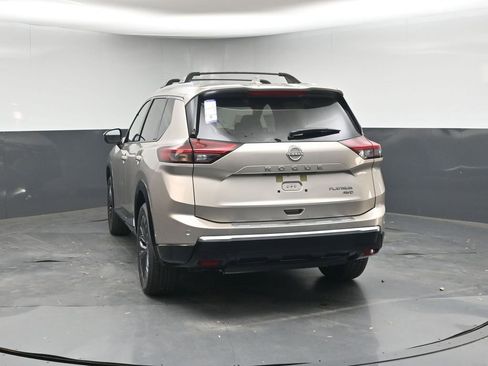 New 2026 Nissan Rogue Platinum w/ Platinum Premium Package image 4