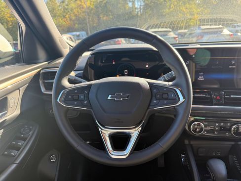 Used 2025 Chevrolet TrailBlazer ACTIV w/ Convenience Package image 26