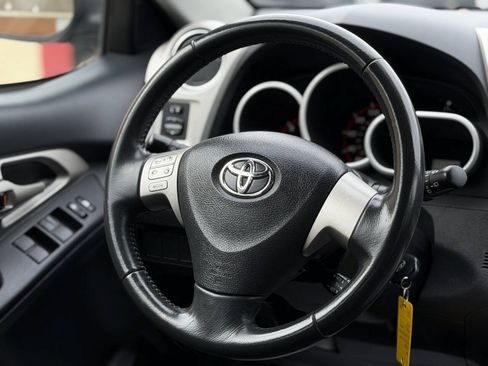 Used 2009 Toyota Matrix S FWD image 15